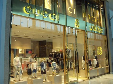 places that sell gucci|where are gucci outlets located.